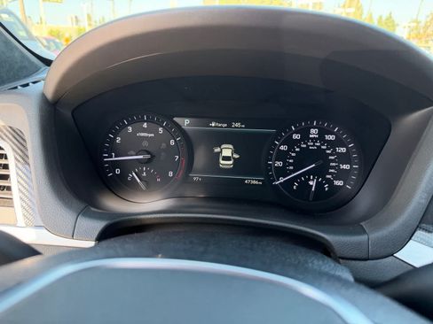 Used 2018 Genesis G80 3.3T Sport RWD image 16