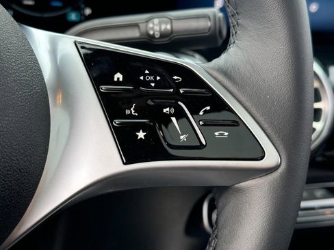 New 2026 Mercedes-Benz GLB 250 4MATIC image 36