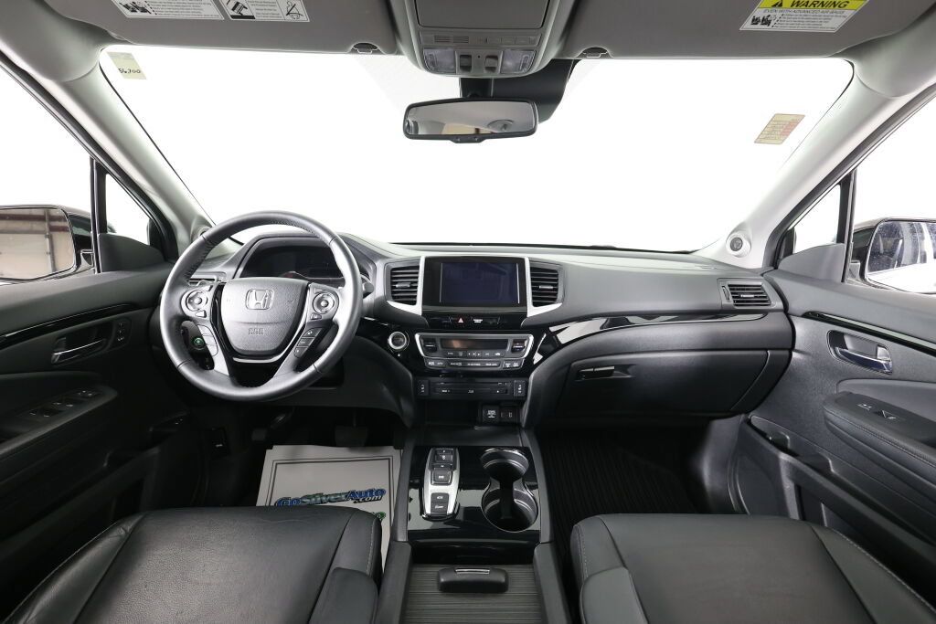 Used 2017 Honda Pilot Touring image 29