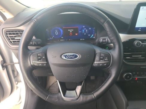 Used 2020 Ford Escape SE Sport image 19