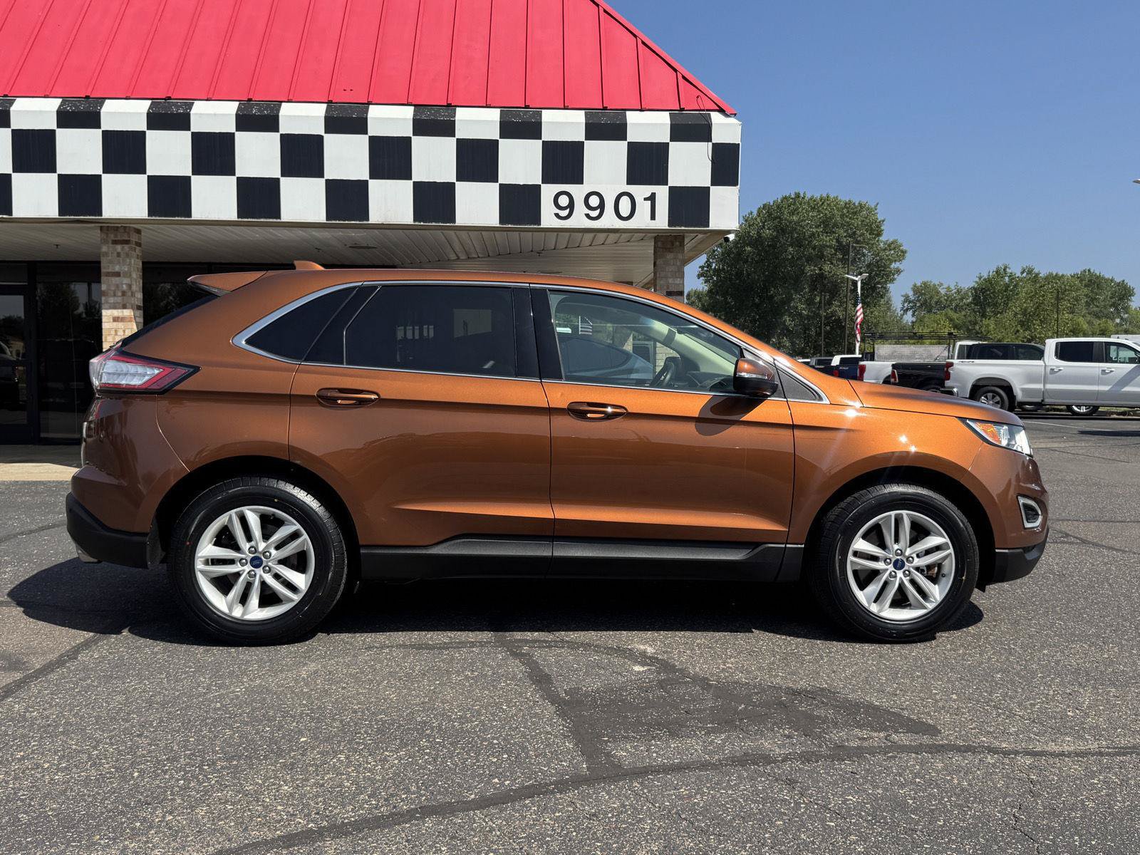 Used 2017 Ford Edge SEL AWD/4WD image 8