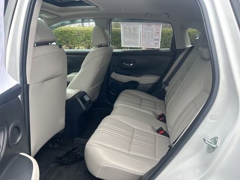 Used 2023 Honda HR-V EX-L image 15