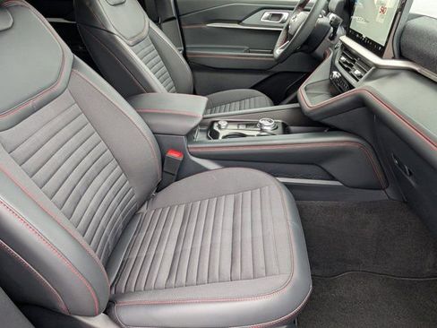 New 2026 Ford Explorer ST-Line image 27