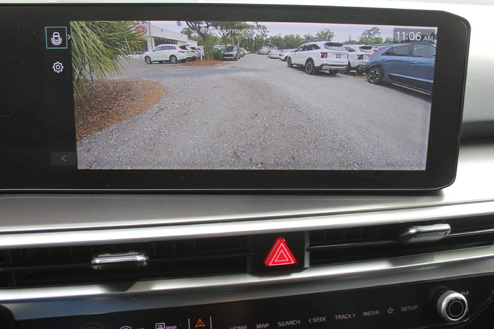 Certified 2025 Kia Sorento S FWD image 53