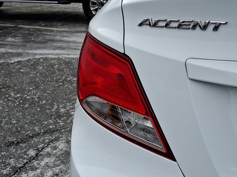 Used 2017 Hyundai Accent SE image 10