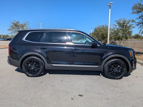 Certified 2021 Kia Telluride SX w/ Towing Package image 4