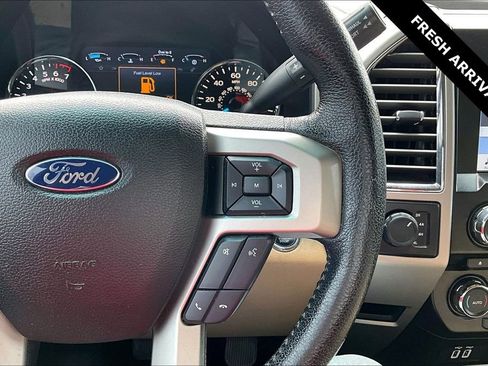 Used 2016 Ford F150 Lariat w/ Equipment Group 501A Mid AWD/4WD image 13