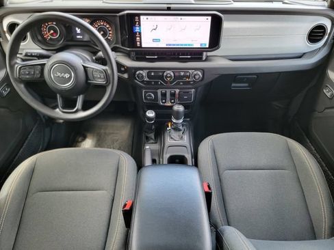Certified 2025 Jeep Wrangler Sport AWD/4WD image 26