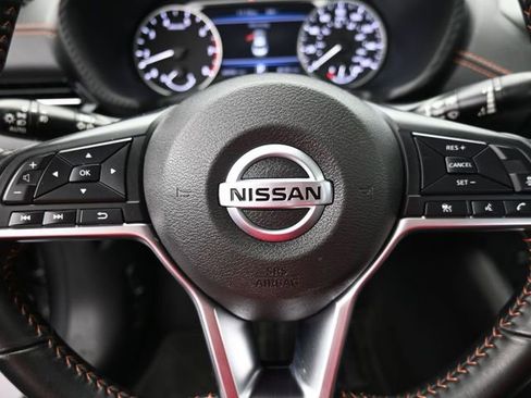 Used 2023 Nissan Sentra SR w/ Electronics Package image 30