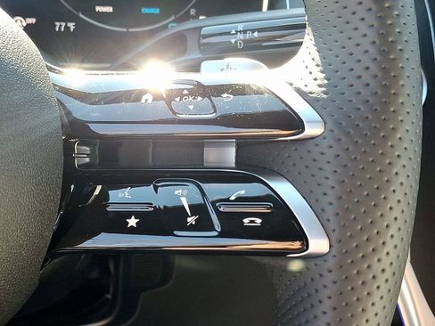 Certified 2025 Mercedes-Benz GLC 300 4MATIC image 23