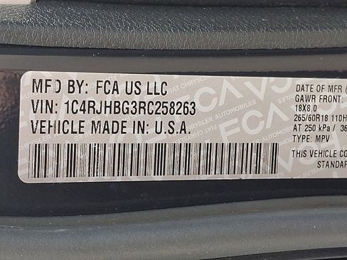 Used 2024 Jeep Grand Cherokee Limited AWD/4WD image 28
