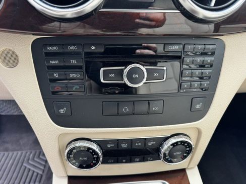 Used 2013 Mercedes-Benz GLK 350 4MATIC w/ Multimedia Pkg image 20