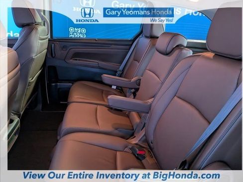 New 2026 Honda Odyssey Touring image 18