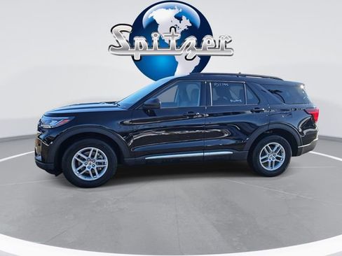 Used 2025 Ford Explorer Active image 4