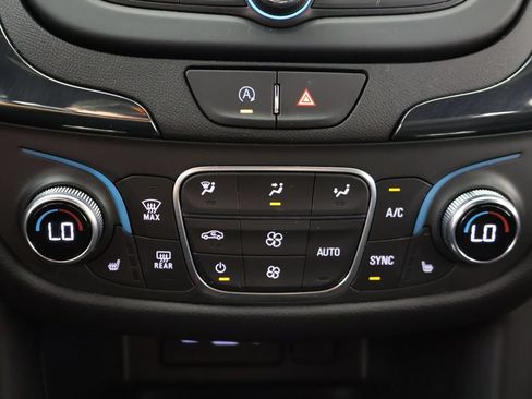 Used 2024 Chevrolet Equinox RS AWD/4WD image 47