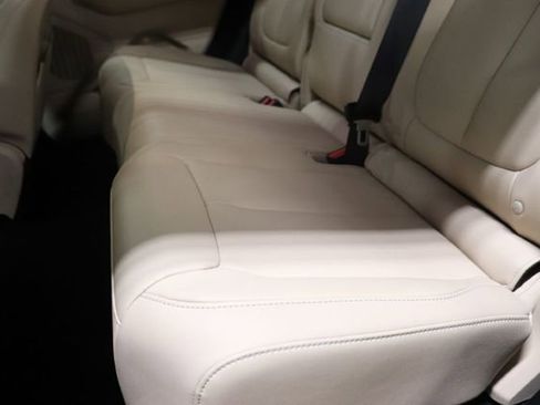 Used 2025 Jeep Grand Cherokee Limited RWD image 20