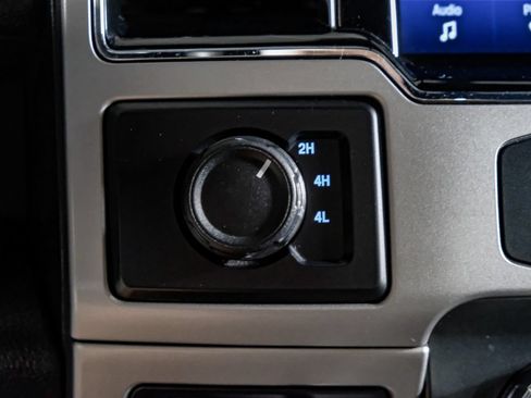 Used 2022 Ford F350 Lariat w/ Lariat Value Package AWD/4WD image 24