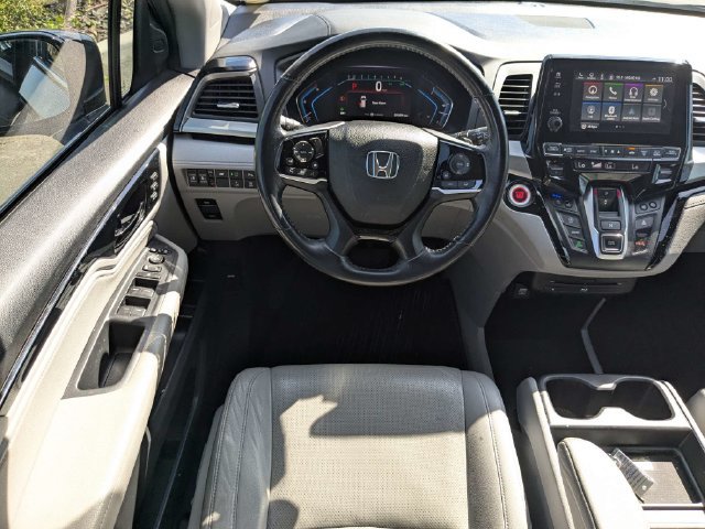 Used 2019 Honda Odyssey Elite image 16