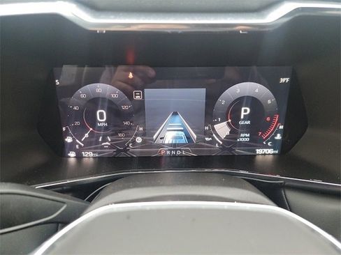 Used 2024 GMC Canyon Elevation w/ Convenience Package image 11