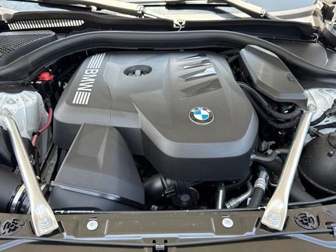Used 2026 BMW 530i RWD image 34