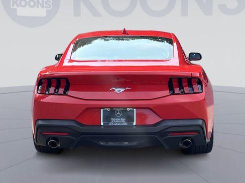 Used 2024 Ford Mustang Coupe RWD image 10