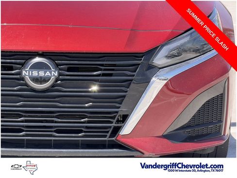 Used 2023 Nissan Altima 2.5 SL FWD image 8