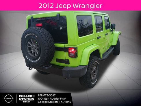 Used 2012 Jeep Wrangler Unlimited Sahara image 2