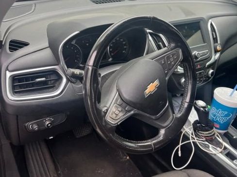 Used 2019 Chevrolet Equinox LT FWD image 11