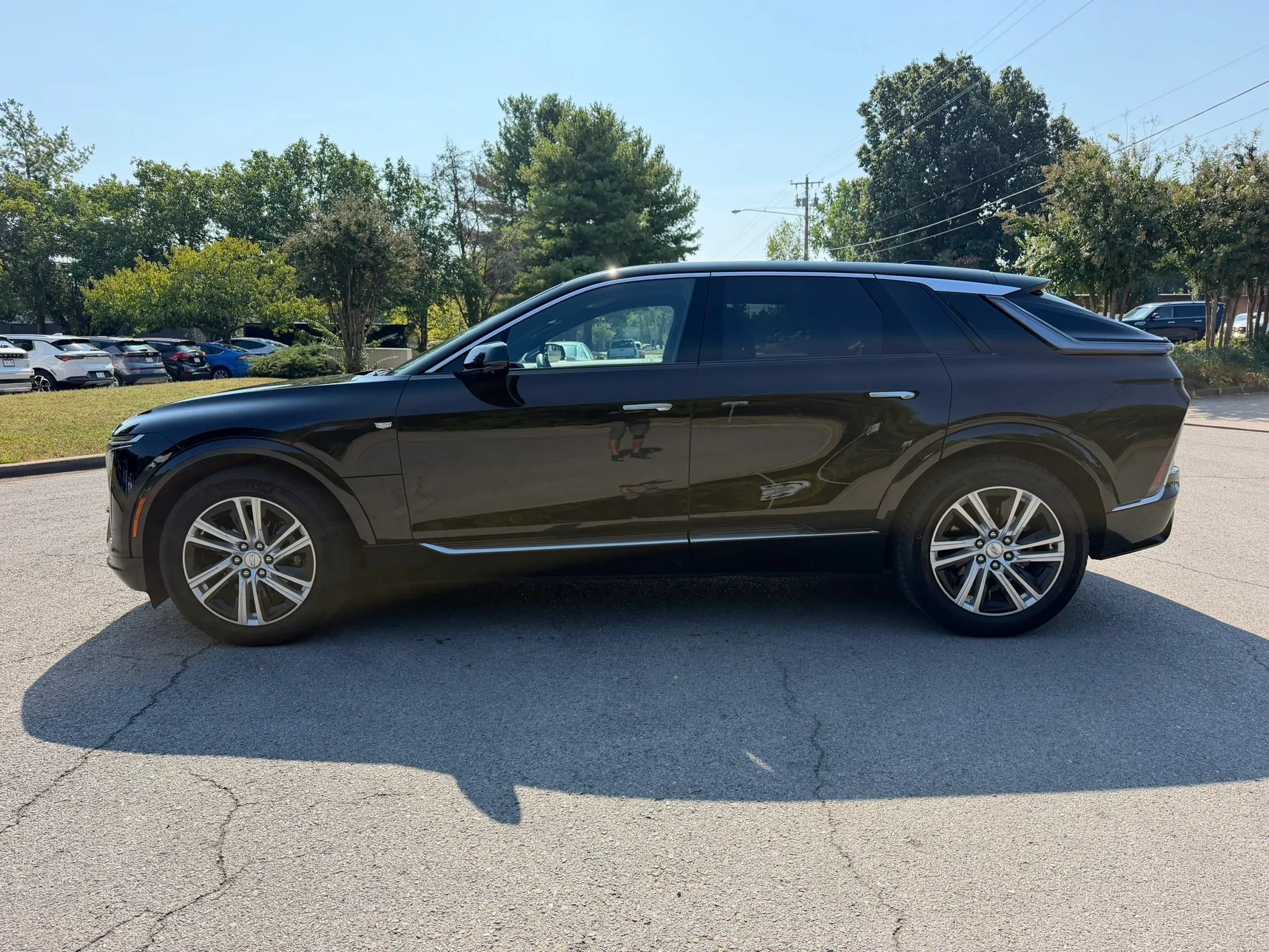 Used 2024 Cadillac Lyriq Tech w/ Driver Assist Package AWD/4WD image 7