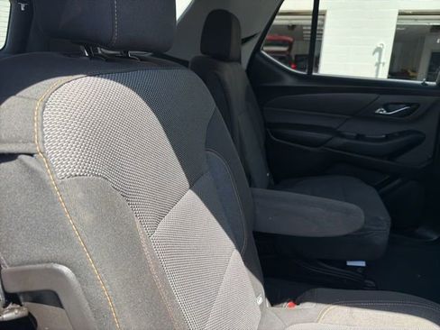 Used 2019 Chevrolet Traverse LT FWD image 28