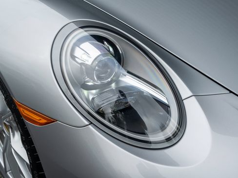 Certified 2019 Porsche 911 Carrera 4S AWD/4WD image 16