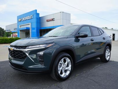 Used 2026 Chevrolet Trax LS w/ LS Convenience Package