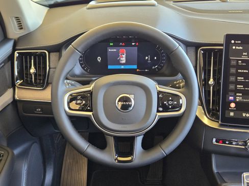 New 2026 Volvo XC90 B6 Ultra image 28