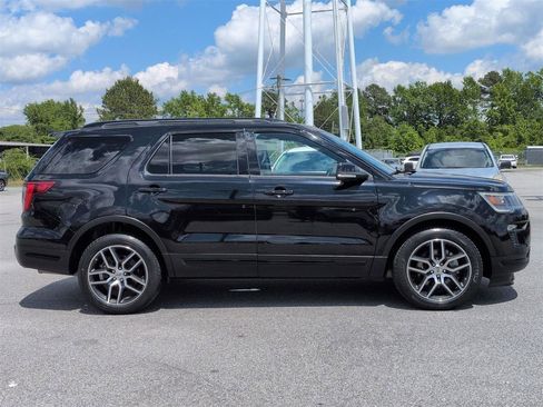 Used 2019 Ford Explorer Sport AWD/4WD image 2