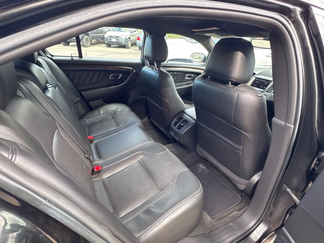 Used 2013 Ford Taurus Limited FWD image 19