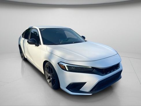 Used 2024 Honda Civic Sport image 5