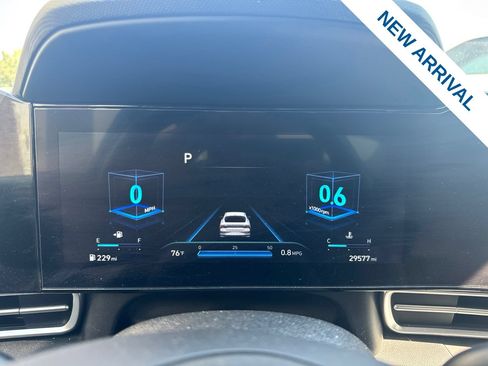 Used 2023 Hyundai Elantra SEL w/ Convenience Package FWD image 23