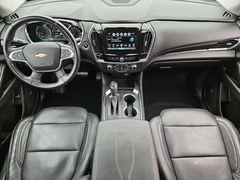 Used 2018 Chevrolet Traverse LT image 25