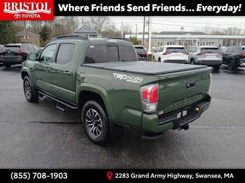 Used 2021 Toyota Tacoma TRD Sport image 5