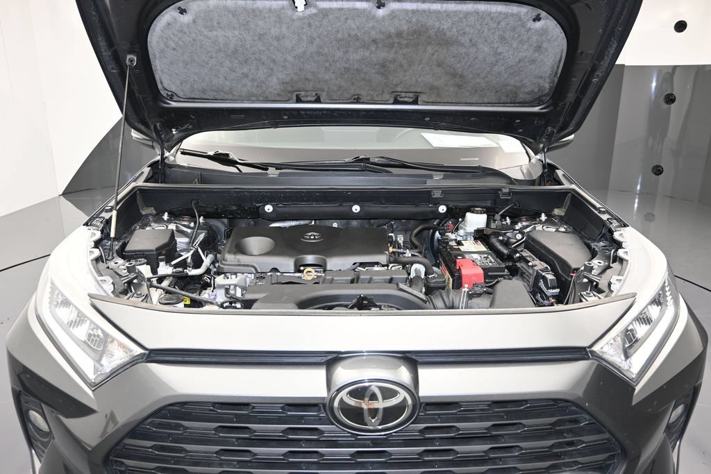 Used 2020 Toyota RAV4 XLE FWD image 26
