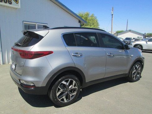 Used 2021 Kia Sportage EX w/ EX Technology Package AWD/4WD image 6