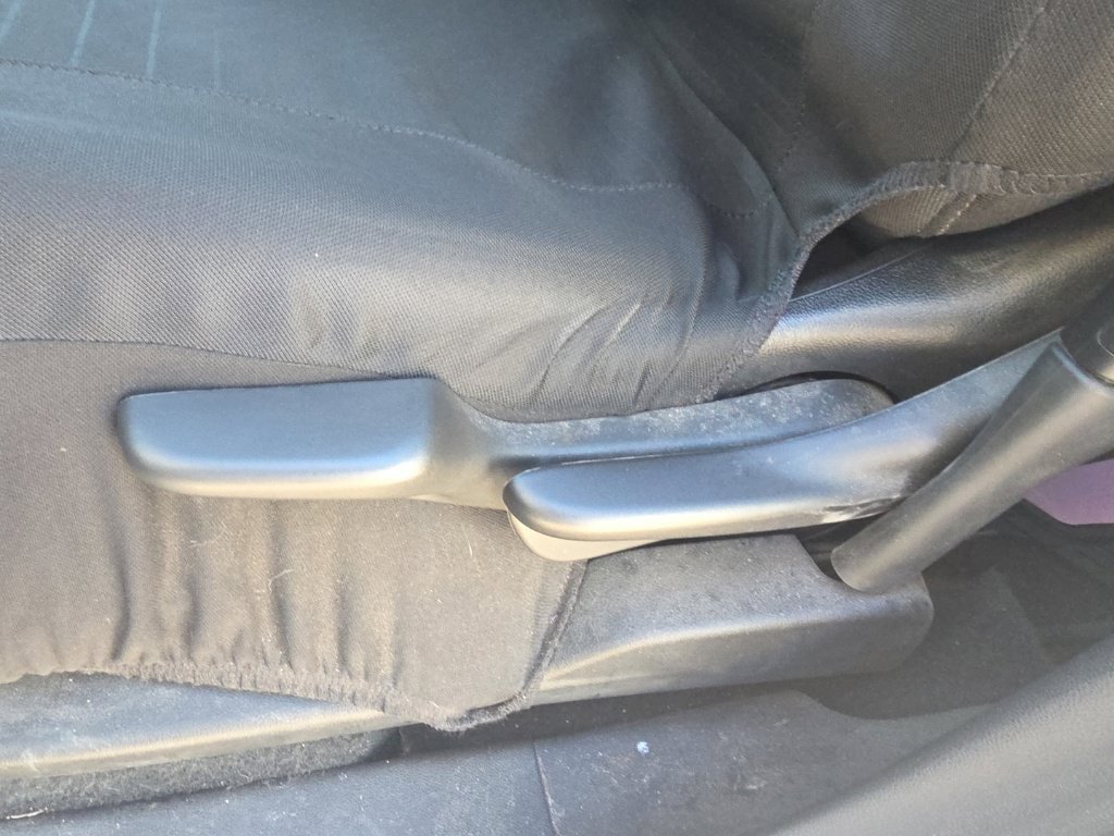 Used 2024 Chevrolet Equinox LS w/ Midnight Edition FWD image 11