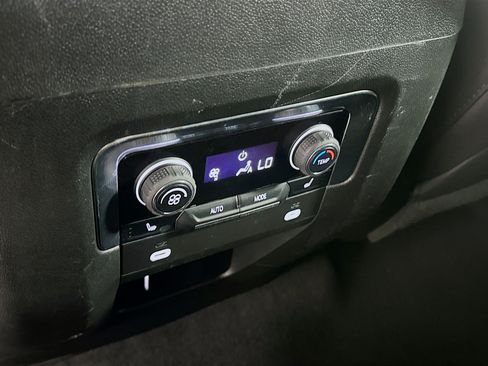 Used 2024 Chevrolet Tahoe Premier image 26