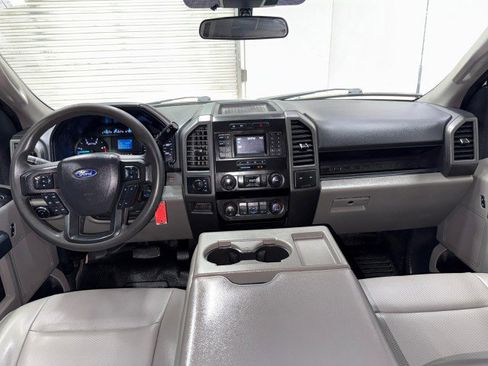 Used 2022 Ford F250 XL w/ Power Equipment Group image 14