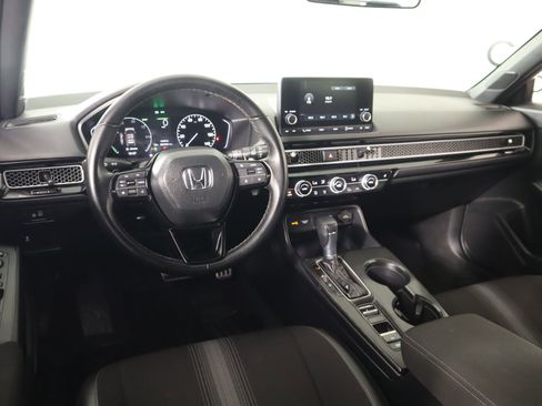 Used 2025 Honda Civic Sport image 2