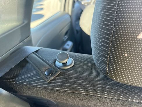 Used 2025 Nissan Kicks S image 41