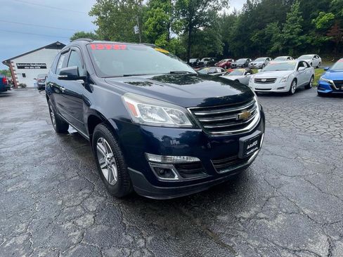 Used 2017 Chevrolet Traverse LT AWD/4WD image 13