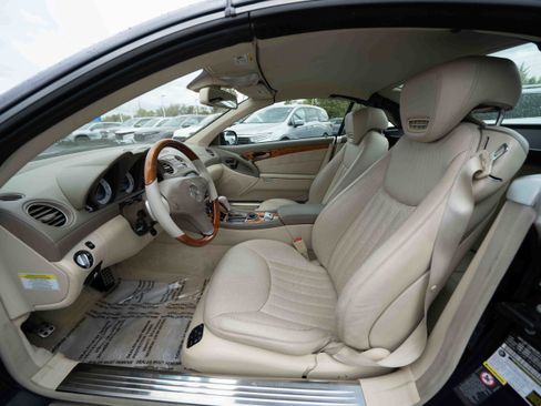 Used 2009 Mercedes-Benz SL 550 V8 image 10