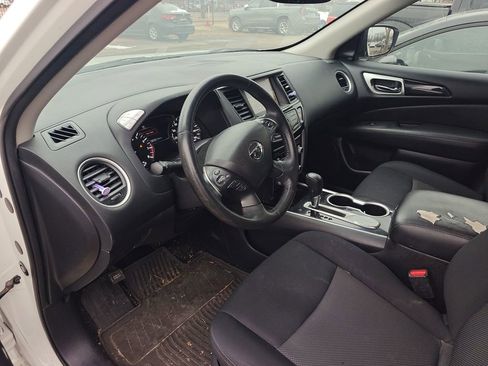 Used 2019 Nissan Pathfinder SV image 7