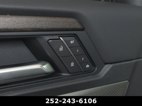 Used 2026 GMC Acadia Denali Ultimate w/ LPO, Floor Liner Package AWD/4WD image 11